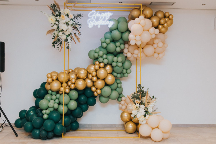 Balloon Decor, Arches, & Backdrops